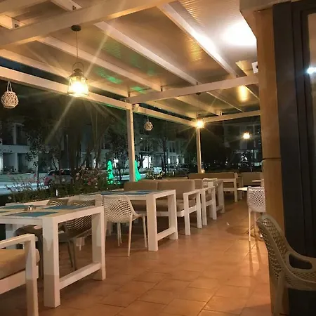 Onix Blue 17 - Mamaia Nord
